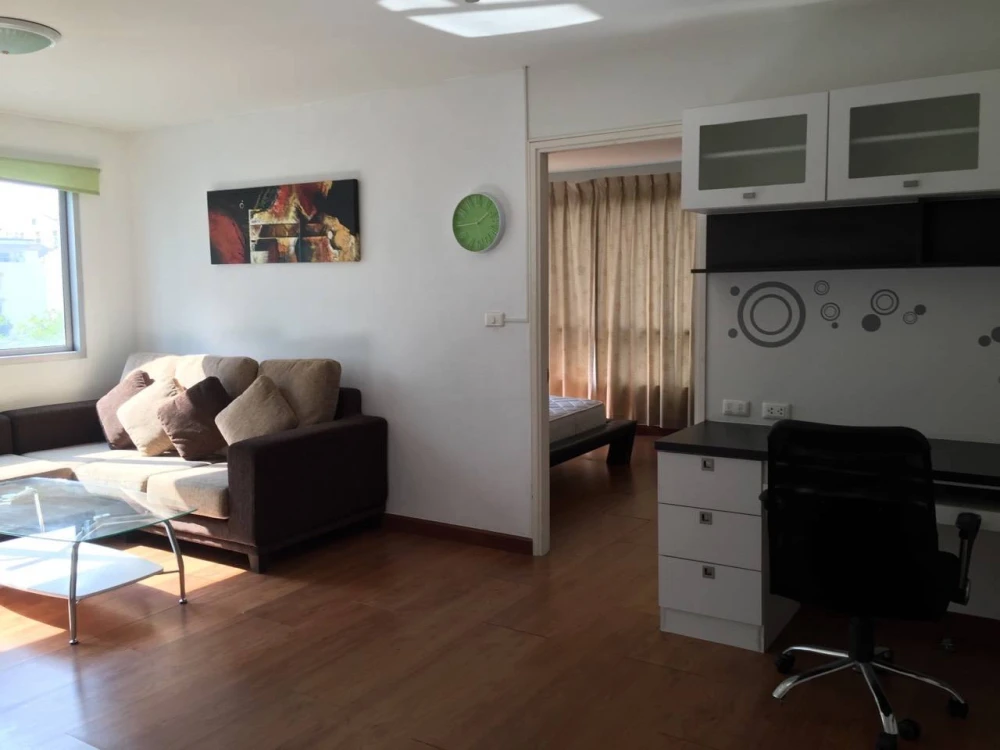 Condo for sale, One Ladprao 28, corner room, 1 bedroom with walk-in closet, fully furnished, just bring your bags and move in.
