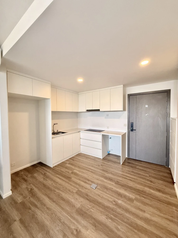 Sale Very Lasalle Sukhumvit 105 | Spacious 2 Bed 2 Bath, 7th Floor, 65 sq.m. Close to BTS Bearing