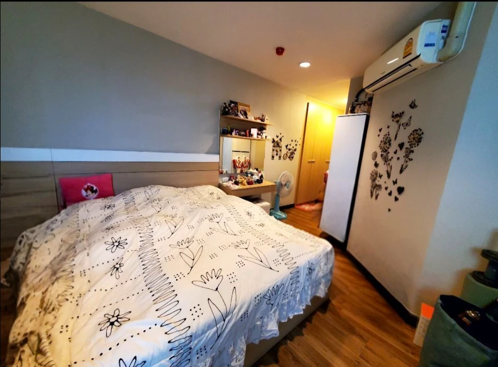 Condo for sale: Eaksin Place, Ngamwongwan Soi 2.