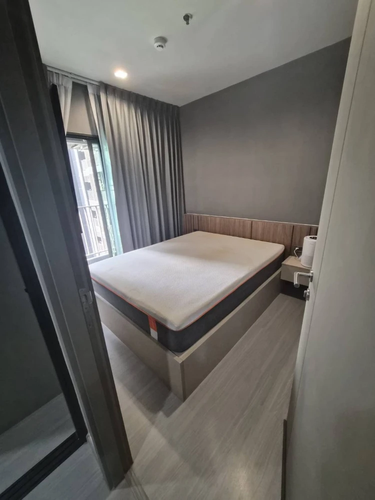 Condo for sale: Life Asoke-Rama 9. Beautiful, luxurious and comfortable unit. Buy now!!