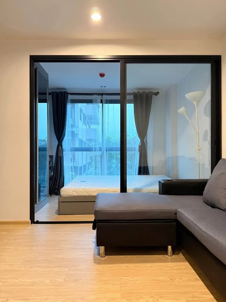Selling a ready-to-move-in condo at The Excel Ratchada 18. Complete amenities, great price. Book now, don't miss out!