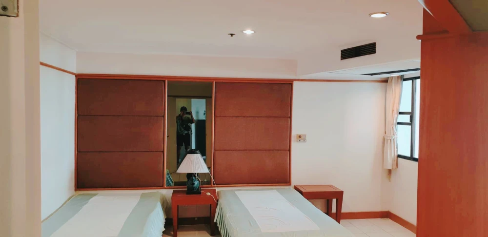 For sale Jomtien Beach Paradise (Jomtien) 2nd floor, balcony view, swimming pool, with built-in furniture, must arrange.