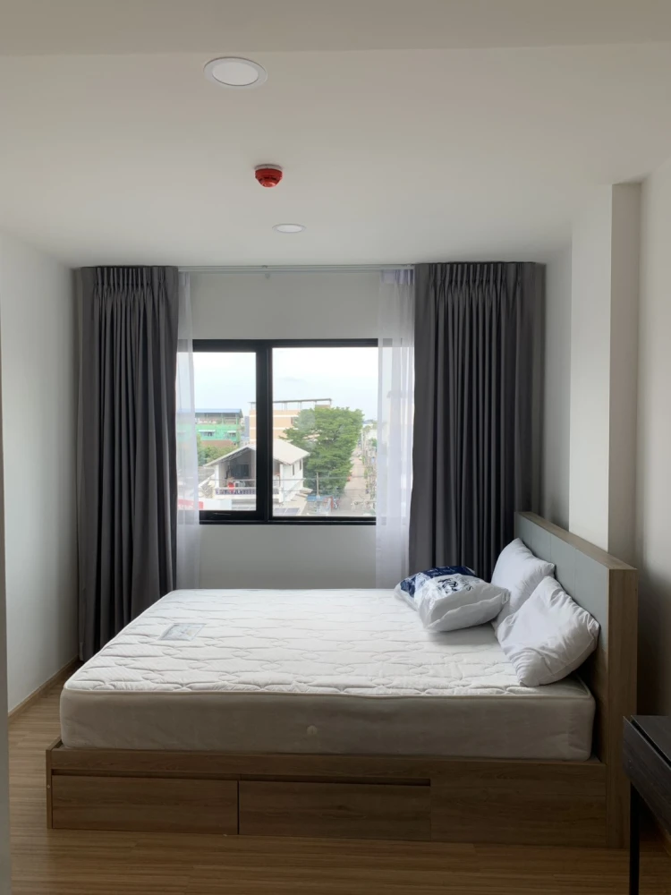 For sale: Chewathai Hallmark Lat Phrao-Chokchai 4. For customers who want a large, spacious room with a work area, cooking area, and a spacious kitche