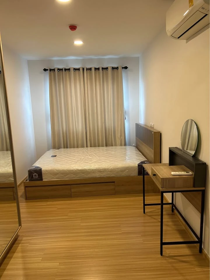 For sale: Chewathai Hallmark Lat Phrao-Chokchai 4. Fully furnished with appliances and furniture. Just bring your bags and move in!