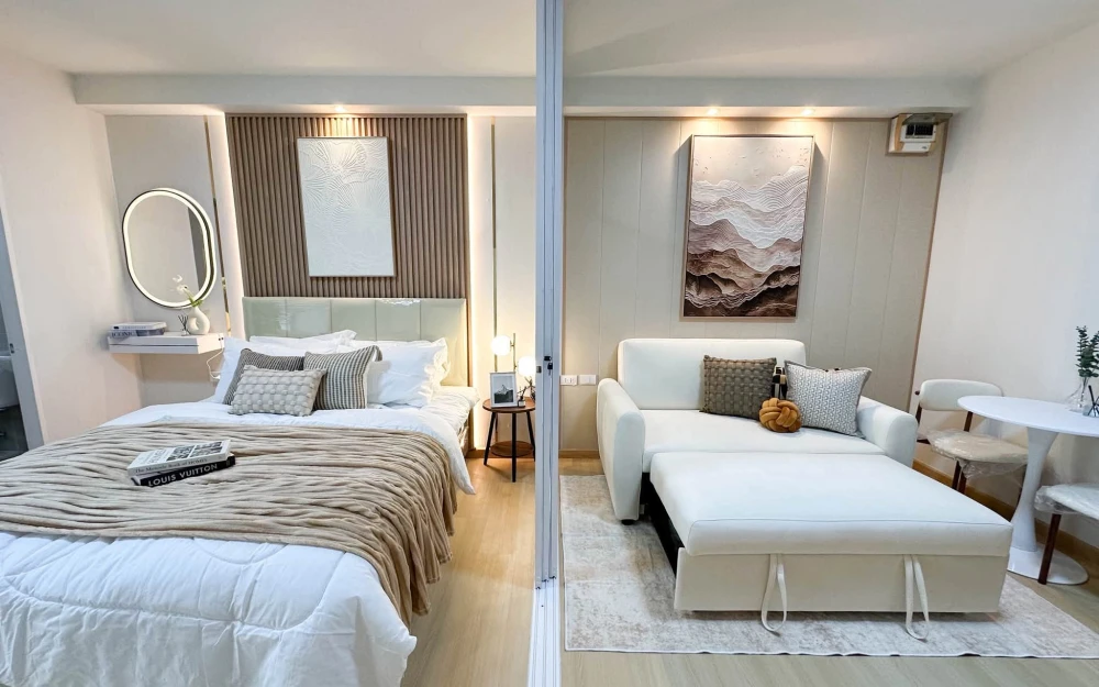 For Sale: City Home Ratchada-Pinklao. Beautiful unit, fully furnished, well-decorated, and ready to move in.