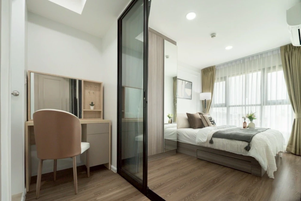 For sale: The Origin Phahonyothin - Saphan Mai. The room is simply decorated but looks good and comfortable to live in. Fully furnished. Move in now.