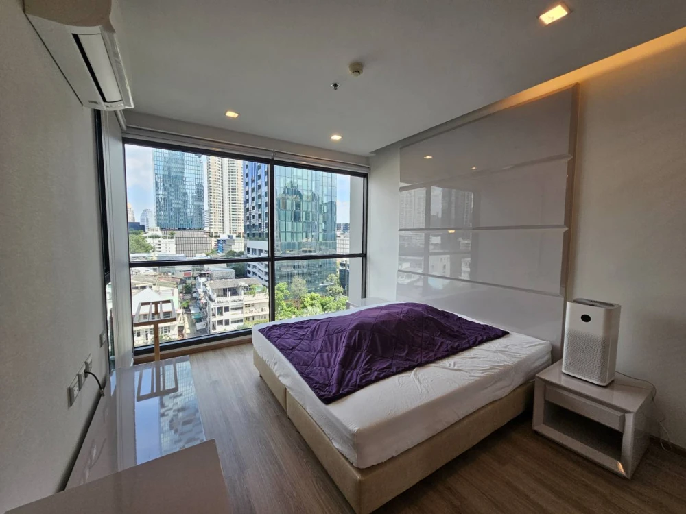 For sale The Address Sathorn ** Recently renovated ** 2 bedrooms, spacious room, don't miss it!!