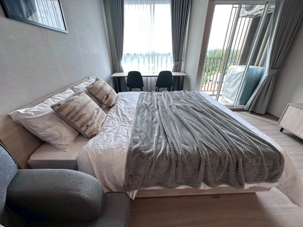 Selling a ready-to-move-in condo at D Condo Phana. Fully furnished with appliances; just bring your personal belongings. You shouldn't miss this oppor