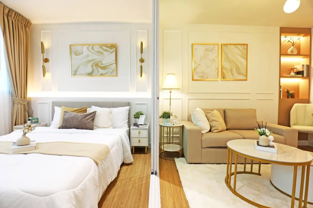 Best-selling condo in Ramintra. Beautiful, luxurious condo with a hotel-like feel and unobstructed views. Features a partition separating the bedroom