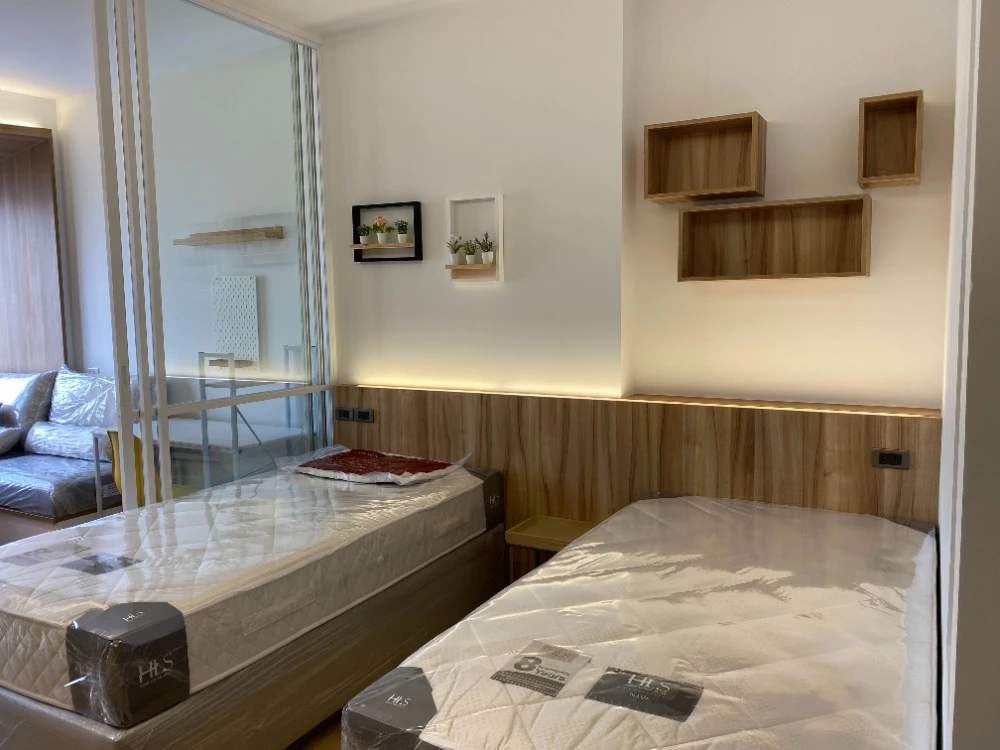 For sale, for rent!! Condo Triple Y Residence, 24th floor, fully furnished, book now, hurry!!