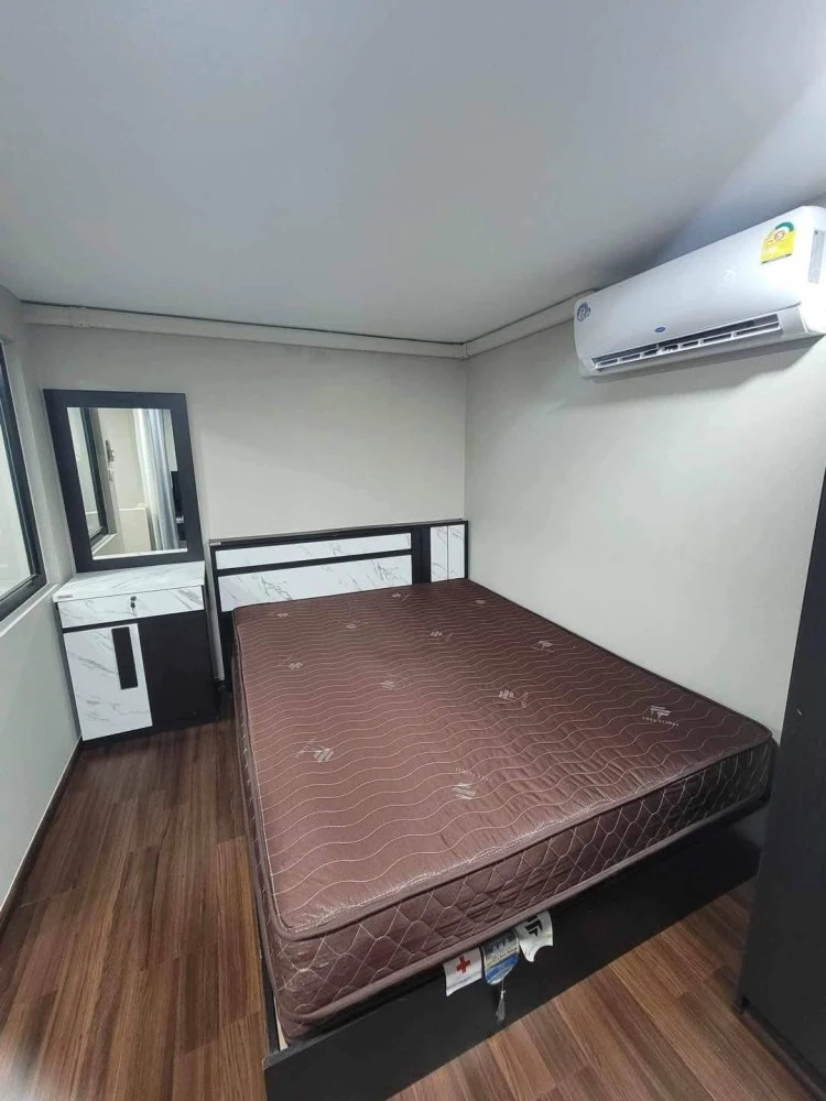 For sale: T Gold Condo Lat Phrao 93, 2-storey duplex style, chic and unique in this area, fully furnished, ready to move in.