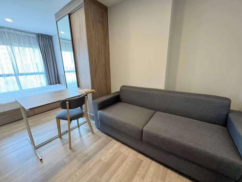 For sale: Plum Condo Sukhumvit 97.1, 8th floor, open view, pleasing to the eye, fully furnished, just bring your own luggage and move in.