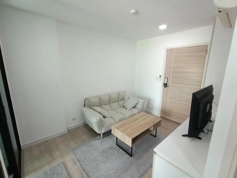 For sale: Pause Sukhumvit 115, Building B, 8th floor, fully furnished and equipped with electrical appliances, very worth booking.