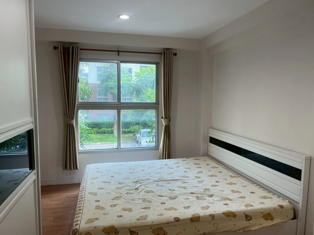 For sale: Park View Vibhavadi, 2nd floor. 2 bedrooms, 2 bathrooms, living area, kitchen, and balcony. Don't miss out!
