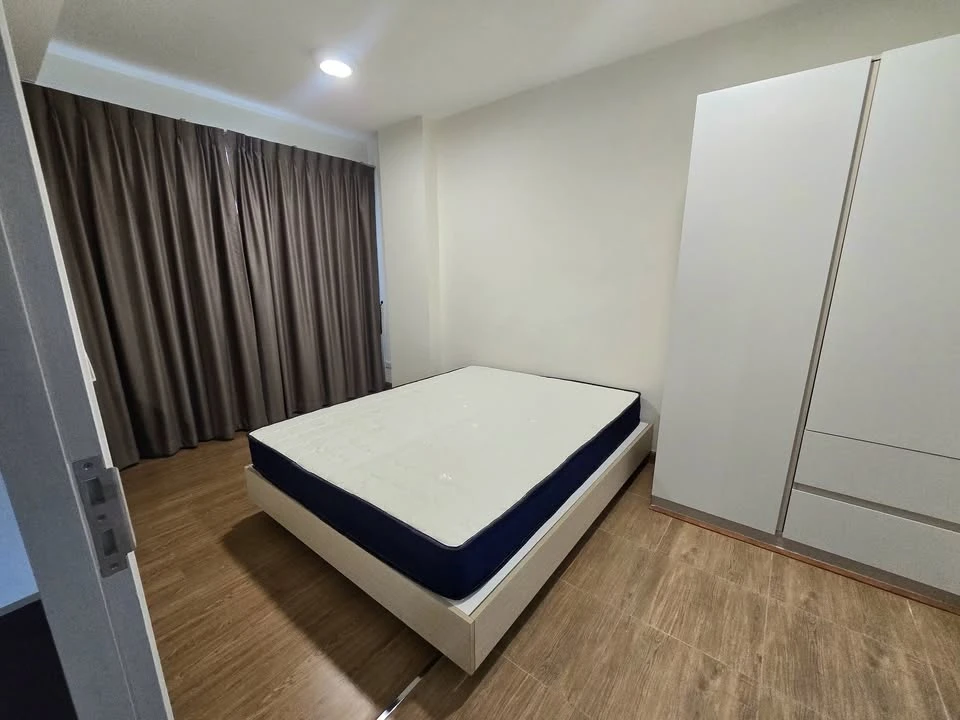 Selling My Story Ladprao 71. Spacious, clean, and airy room with plenty of amenities. A great deal!