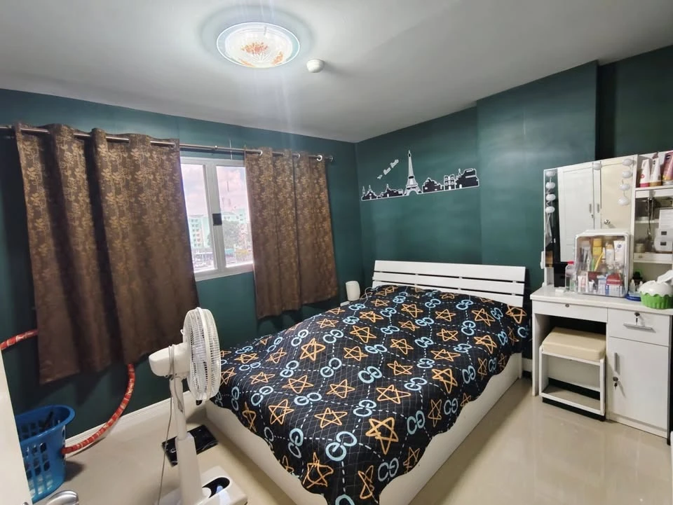 For sale rent: Lumpini Center Nawamin (Happyland Phase 5), 5th floor, near the elevator, fire exit, pleasant green garden view. Hurry and reserve now!
