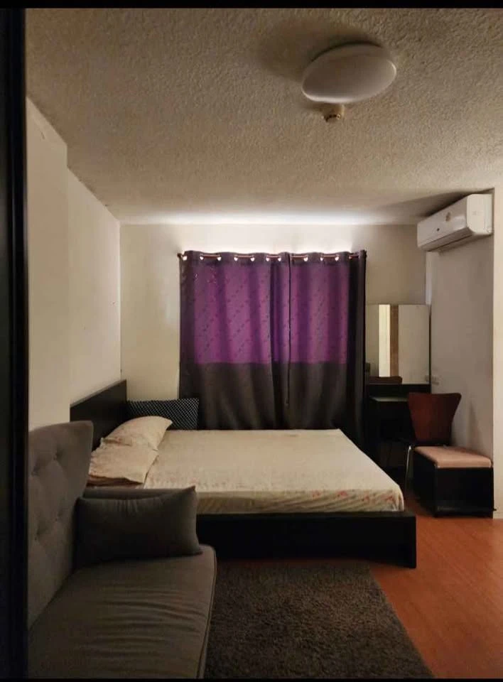 For sale: Lumpini Condo Town Romklao-Suvarnabhumi, Building A1, 6th floor, with furniture. Don't miss it.