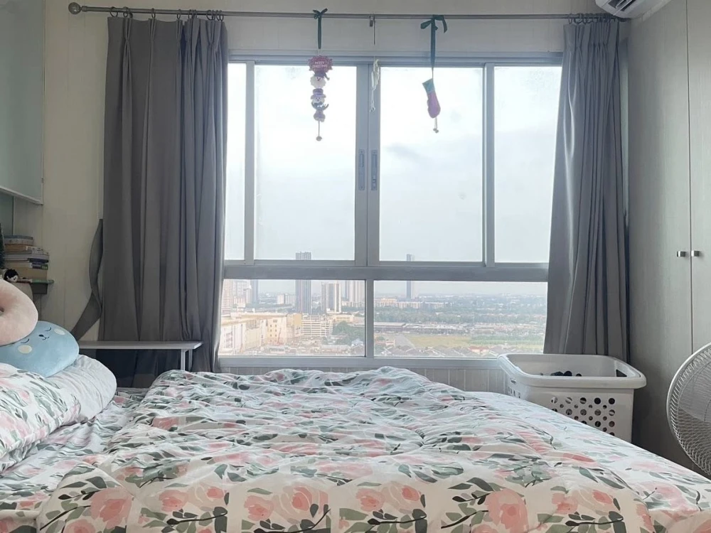 Selling a great condo at Lumpini Park Rattanathibet - Ngamwongwan. Fully furnished and equipped with appliances. Book now!