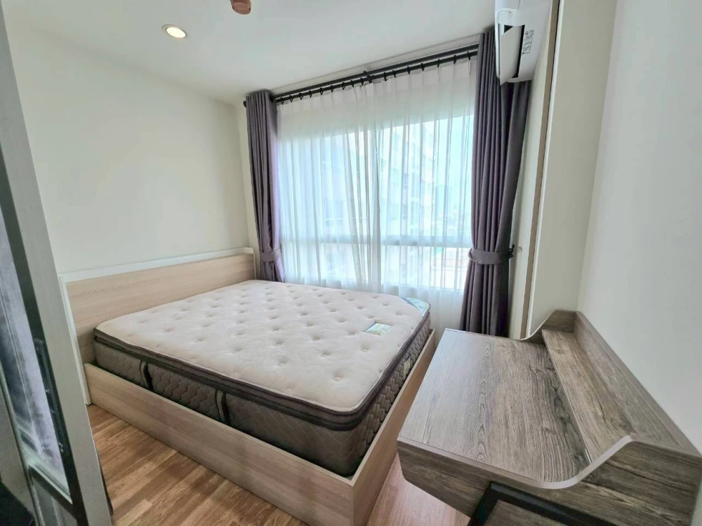 For sale: Lumpini Ville Nakorn Inthra-Riverview, 10th floor, unit next to the fire escape, no foot traffic, quiet atmosphere. Book now!