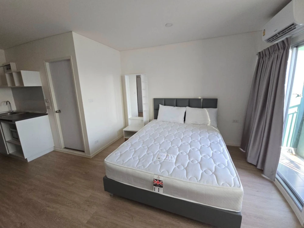 For sale: Lumpini Ville Chaengwattana 10, studio room, fully furnished with appliances. Just bring your bags and move in!