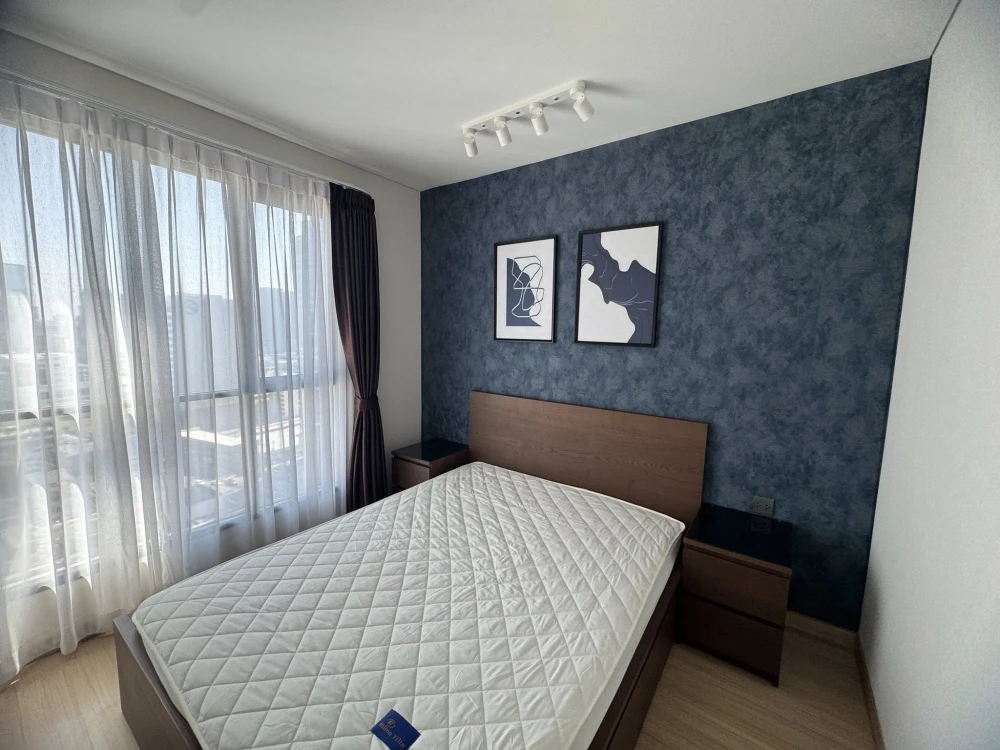 For sale or rent: Lumpini Suite Phetchaburi-Makkasan, corner unit, 2-sided windows, pool view and Makkasan Road. Reserve now!