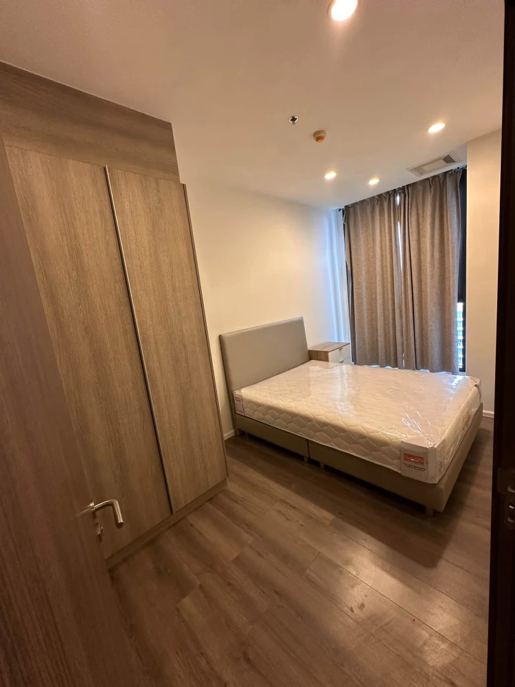 For Sale: Whizdom Essence – spacious 2-bedroom, 2-bathroom unit, fully equipped with appliances. Book now!
