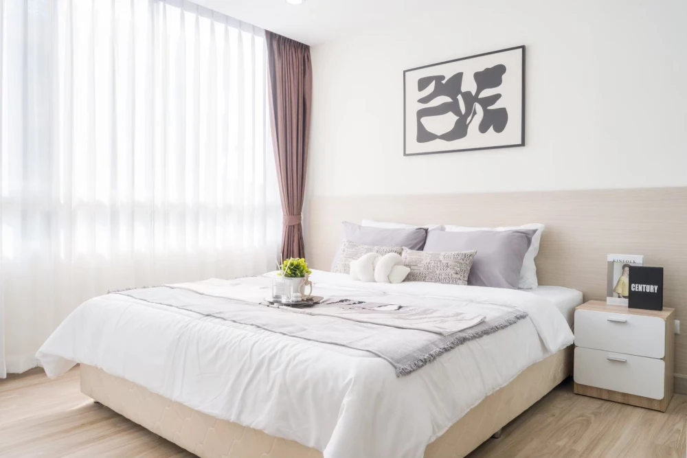 For sale: Element Srinakarin, a lovely room decorated in clean white tones. Hurry and book now before you miss out++