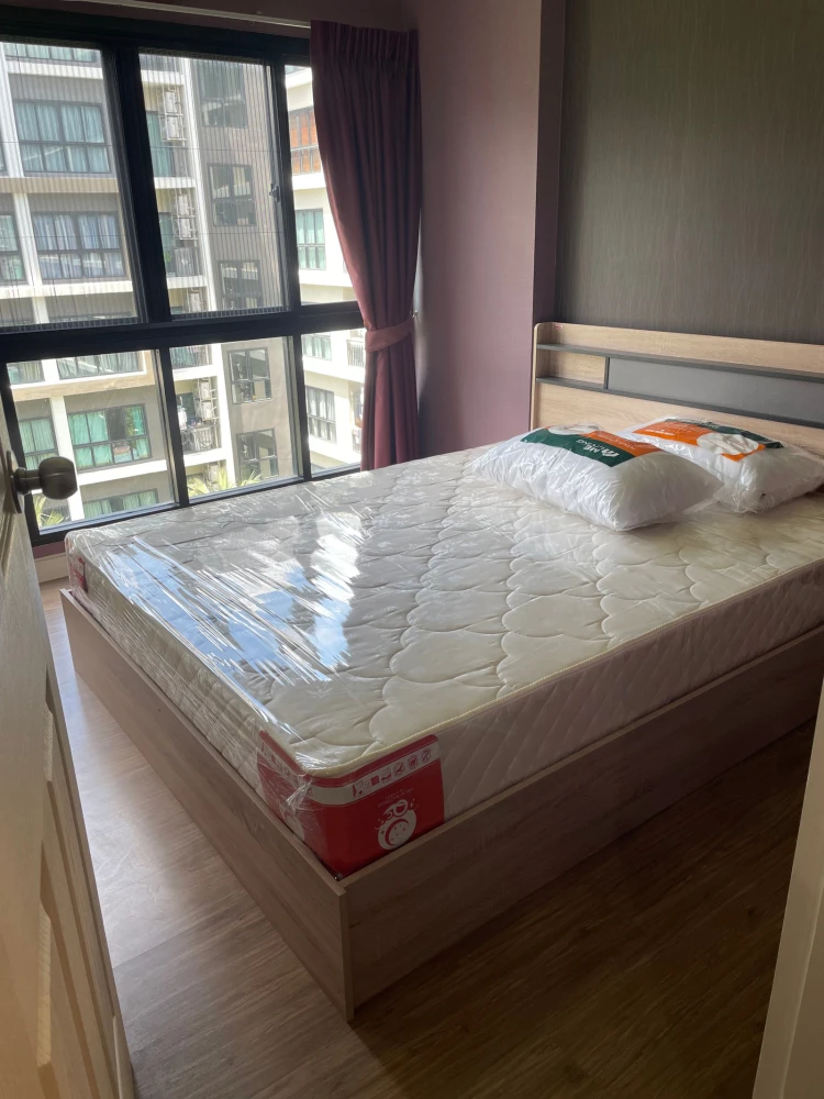 Hallmark Ngamwongwan for sale, 6th floor. Unobstructed and great view. Interested in owning one? Book now!