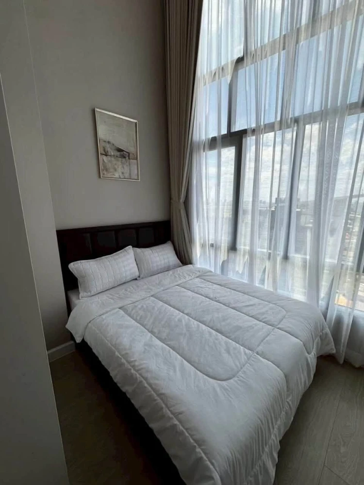 For sale or rent: Metro Sky Prachachuen Condo. Experience a loft-style unit with full functionality, ready to move in immediately.