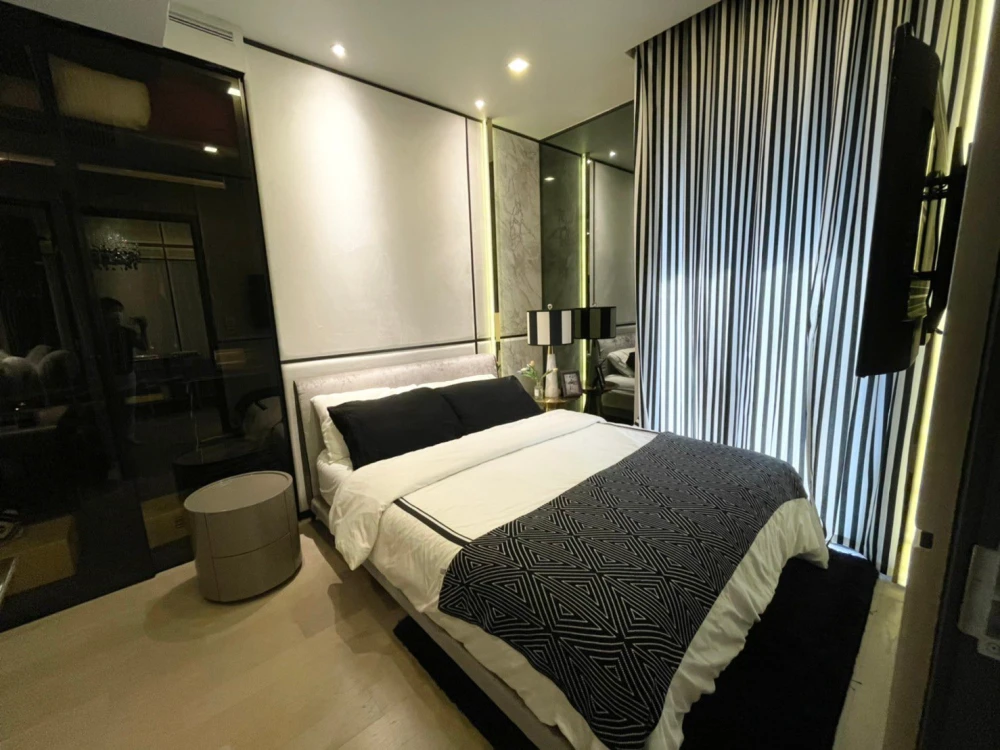 For sale or rent: Ashton Asoke, beautifully decorated room, fully built-in, 17th floor, high view, convenient, complete in one place. Reserve now, don