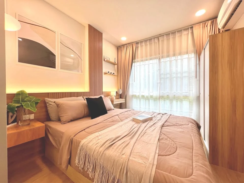 For sale: The Kit Sukhumvit 113, 1st floor, Building A, very shady garden view, beautifully decorated, very livable, just bring your own luggage and y