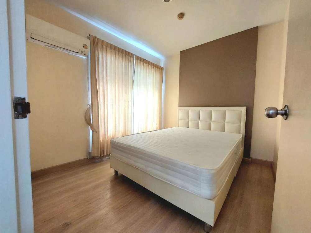 For sale: The Parkland Srinakarin, 7th floor, city view, fully equipped with facilities, hurry and book now.