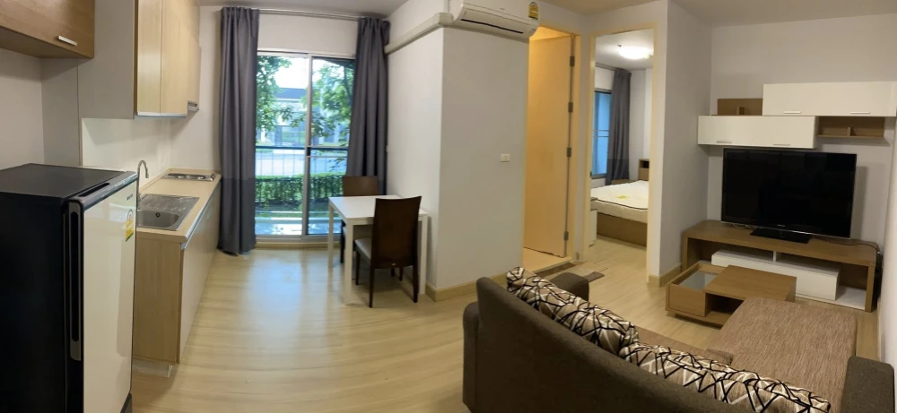 For sale: The Parkland Srinakarin, Building A, 1st floor. Ideal for families with young children. Fully furnished. Book now!