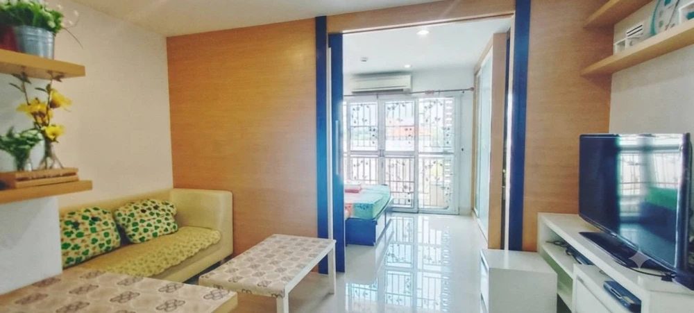 For Sale: The Green Condo 2, 3rd Floor (next to the fire escape). Quiet, private, and fully furnished. Book now!