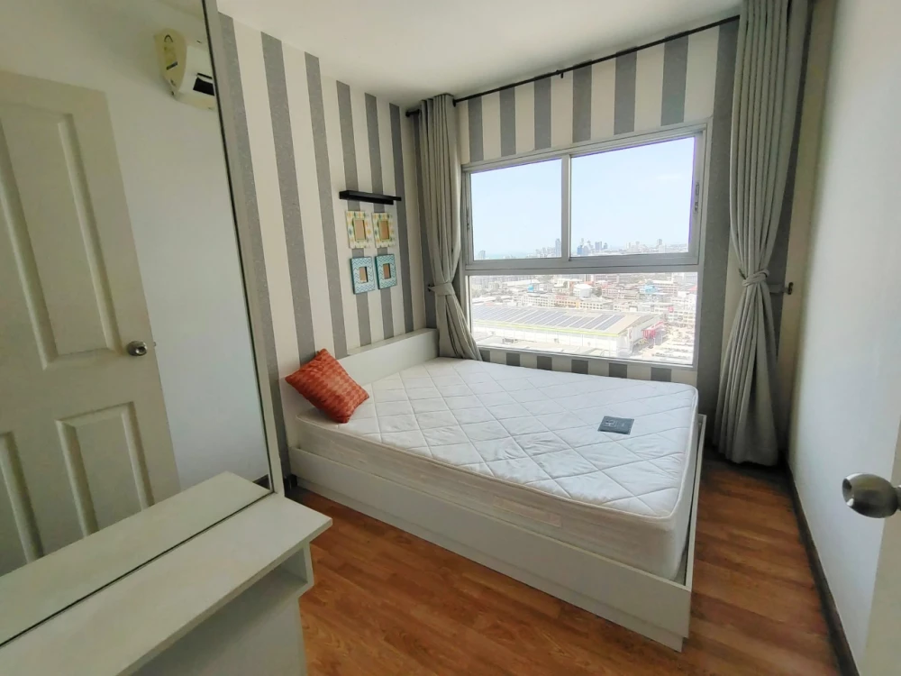 For sale: The Trust Condo Pattaya South (Pattaya South), 20th floor, city view & some sea view, room is not hot, windy, good ventilation, book now