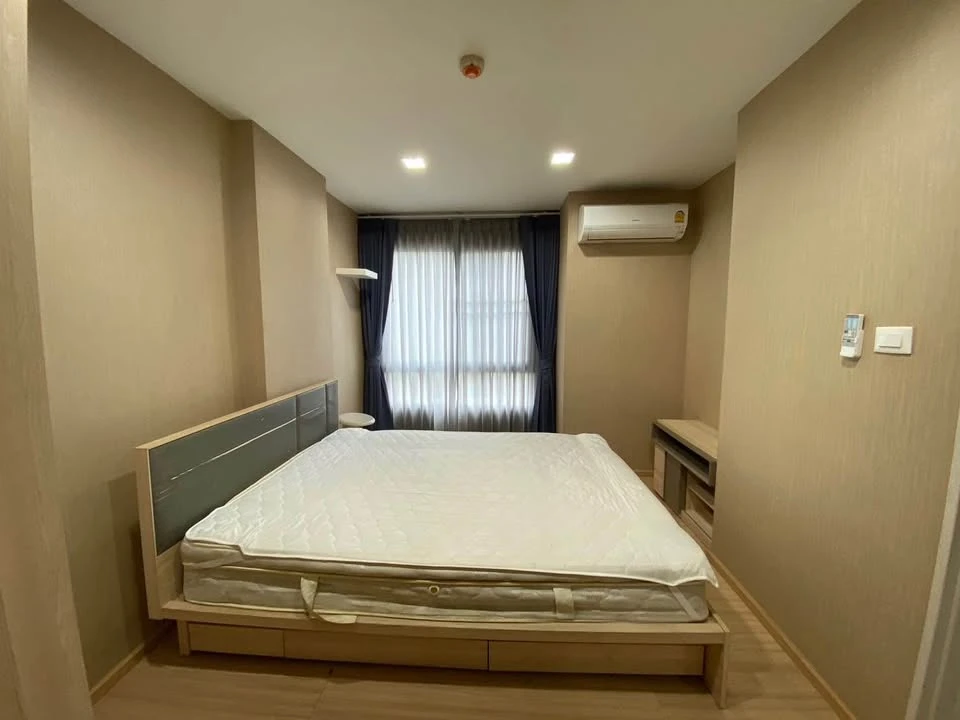 For sale: The Park at Prachachuen, near Dhurakij Pundit University. Fully furnished, ready to move in.