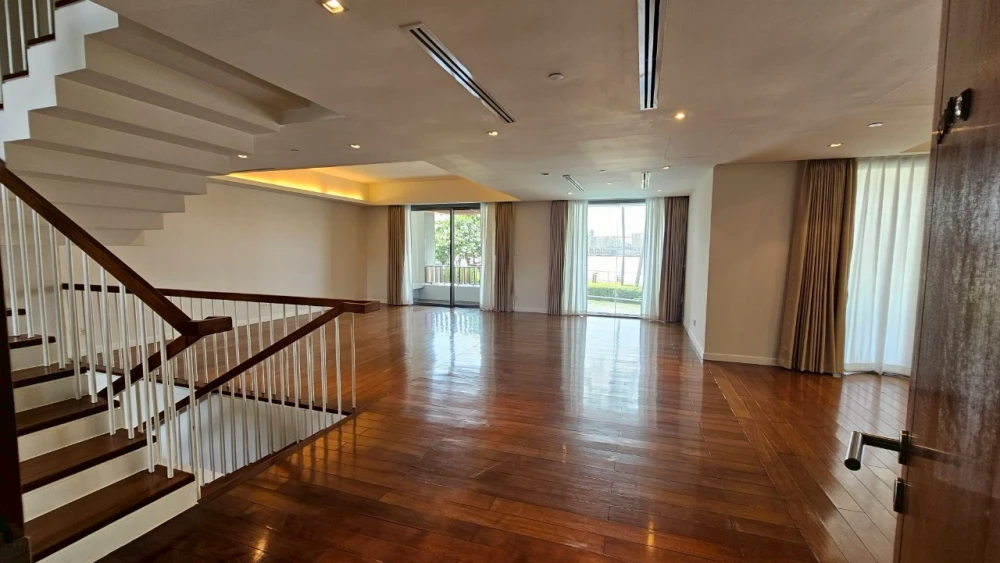 For sale: The Pano Rama 3, a luxury island villa on the Chao Phraya River, spacious area, single-family home feel, with a private swimming pool.