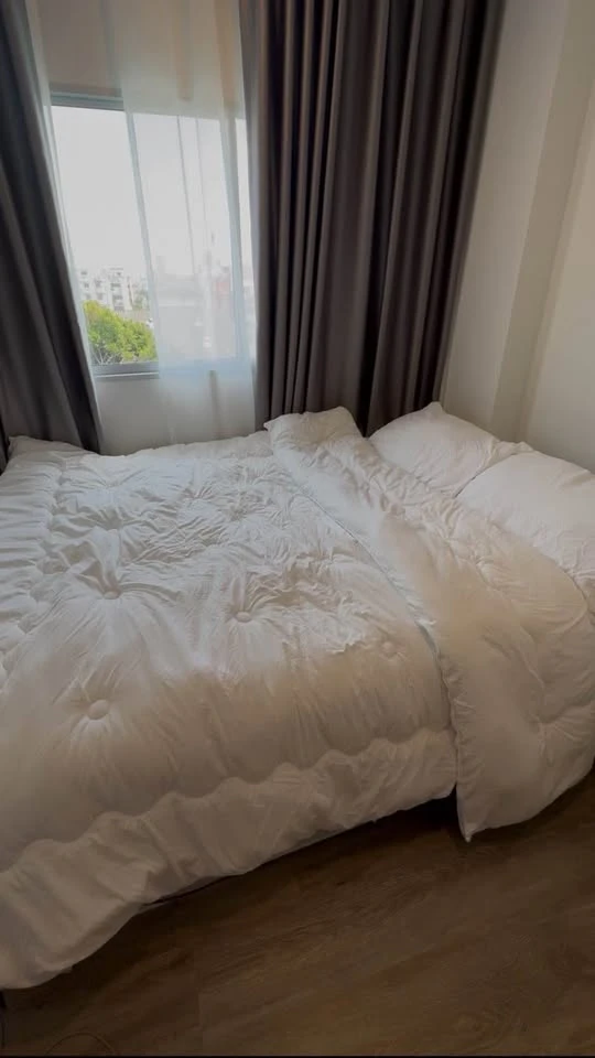 For sale: Sena Kit Srinakarin - Sridan. The room is in a good location, far from the elevator, few people walking by, the building does not block the