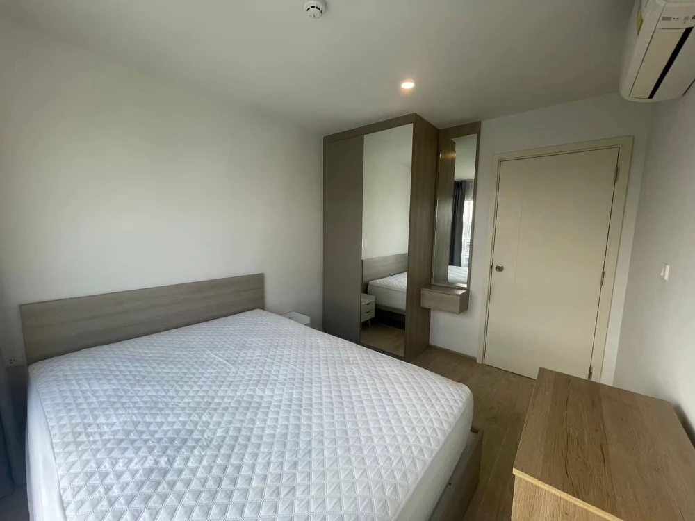 For sale: Elio Del Moss Phahon Yothin 34, Building C, 8th floor, fully furnished + electrical appliances, just come and move in.