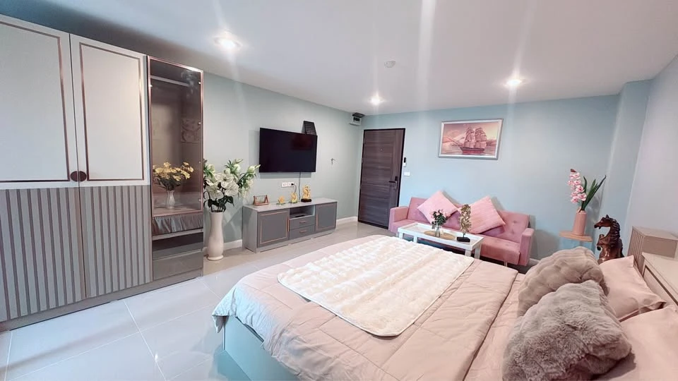 Grand Park Town condos for sale. Ready to move in, spacious and comfortable. Book now!