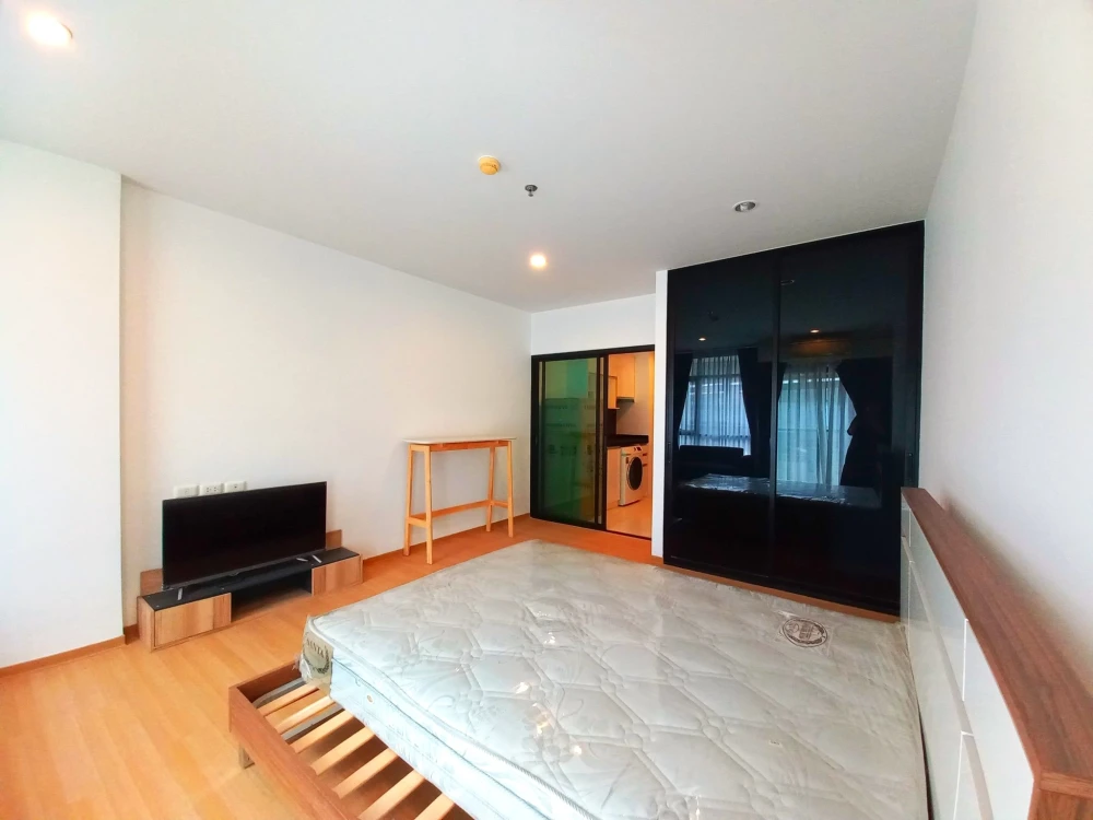 For sale: Bangkok Horizon P48, spacious room, comfortable, fully furnished, complete facilities. You will regret it if you miss it. Hurry and book now