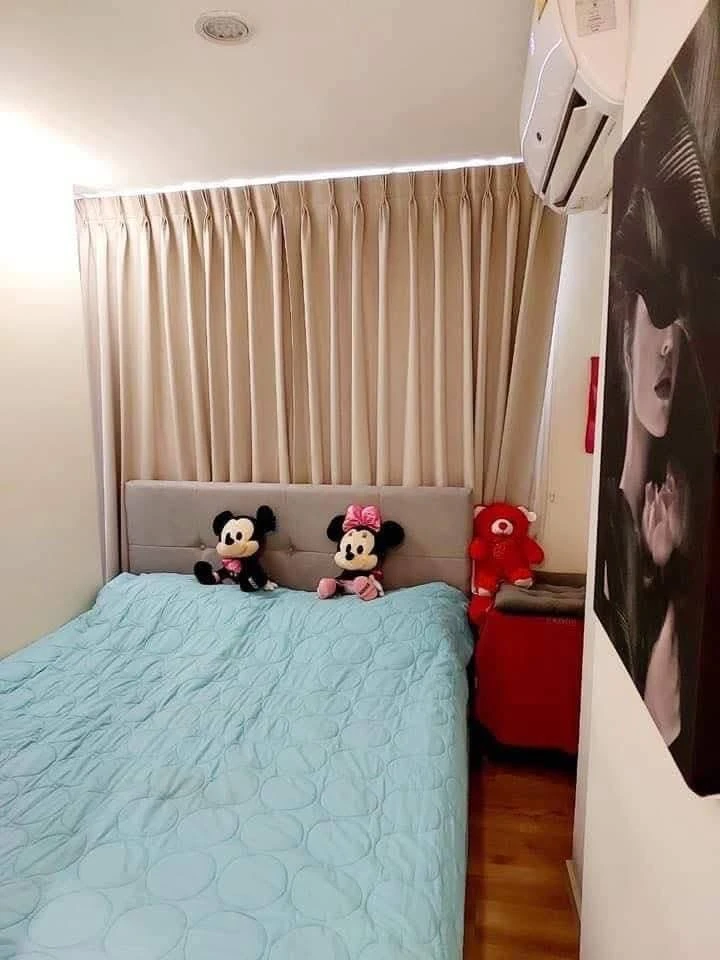 For sale: Modern Condo Charan 79, balcony gets morning sun, room is not hot, easy to hang clothes, just bring your bags and move in.