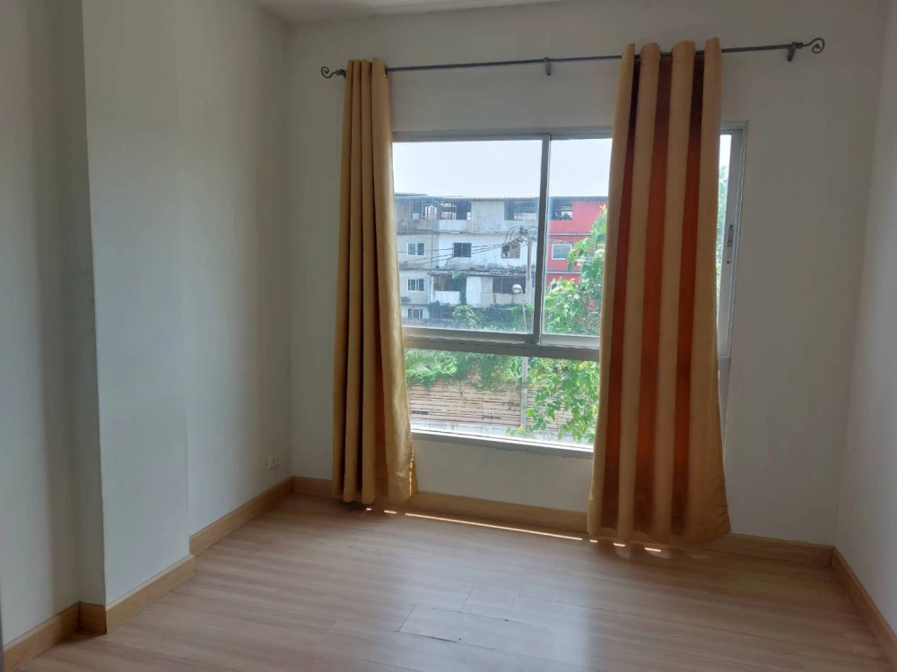 For sale, for rent!! Condo The Kit Sukhumvit 113, 3rd floor, Building B, a good location condo, convenient transportation, good price, don't miss it!!