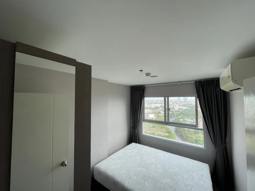 For sale, for rent!! Condo The Trust @ BTS Erawan, 20th floor, river view, fully furnished, just bring your bags and move in. Don't miss out!!