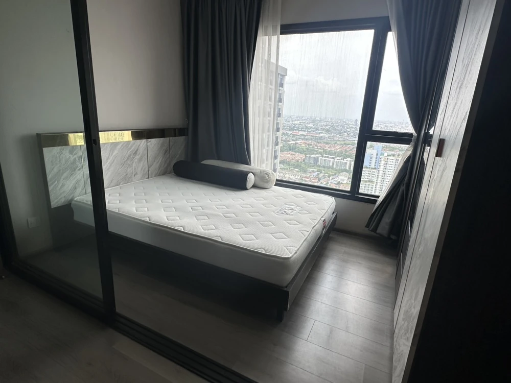 For sale, for rent!! Condo The Politan Rive, 46th floor, beautiful room, fully furnished, ready to move in, hurry to book now!!