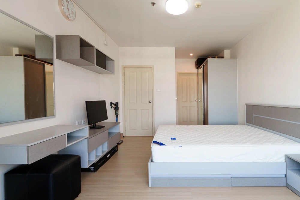 For sale or rent: Supalai Veranda Rama 9 condo, ready to move in, fully furnished, great price. Book now!