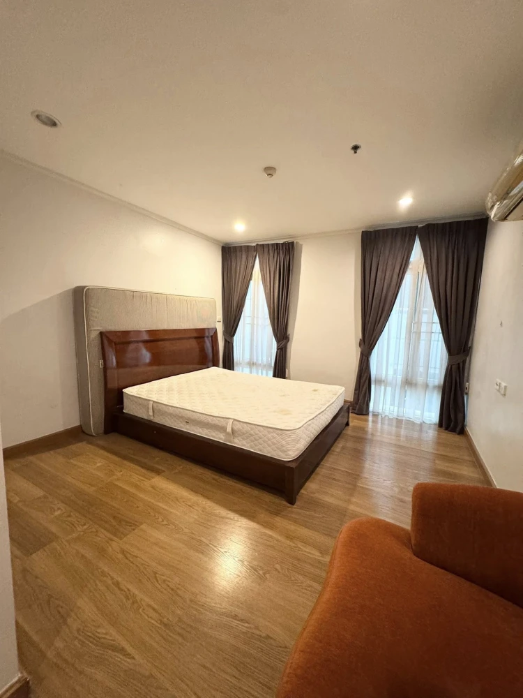 For sale or rent: Wattana Suite Condo. Spacious rooms with ample living space and complete amenities. Book now!