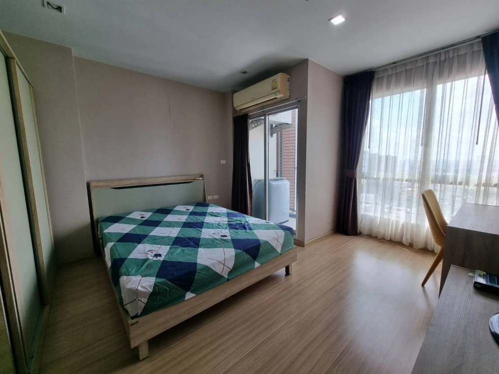 For sale or rent: Casa Ratchada-Ratchaphruek, studio room, high floor, beautiful view, good ventilation, quiet and private. Great value. Book now!