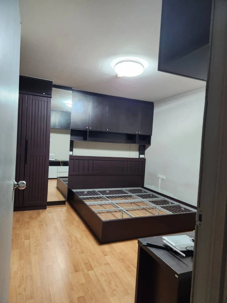 For sale or rent: Lumpini Center Nawamin (Happy Land Phase 5), corner unit, unobstructed view, 6th floor. A highly recommended unit!