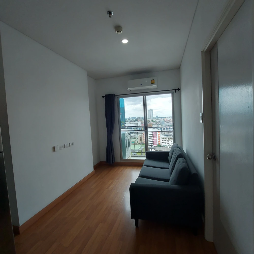 For sale, for rent, Lumpini Place Ratchada-Sathu, room size 28 sq m., 14th floor, clean room, spacious, very comfortable, hurry and book now.